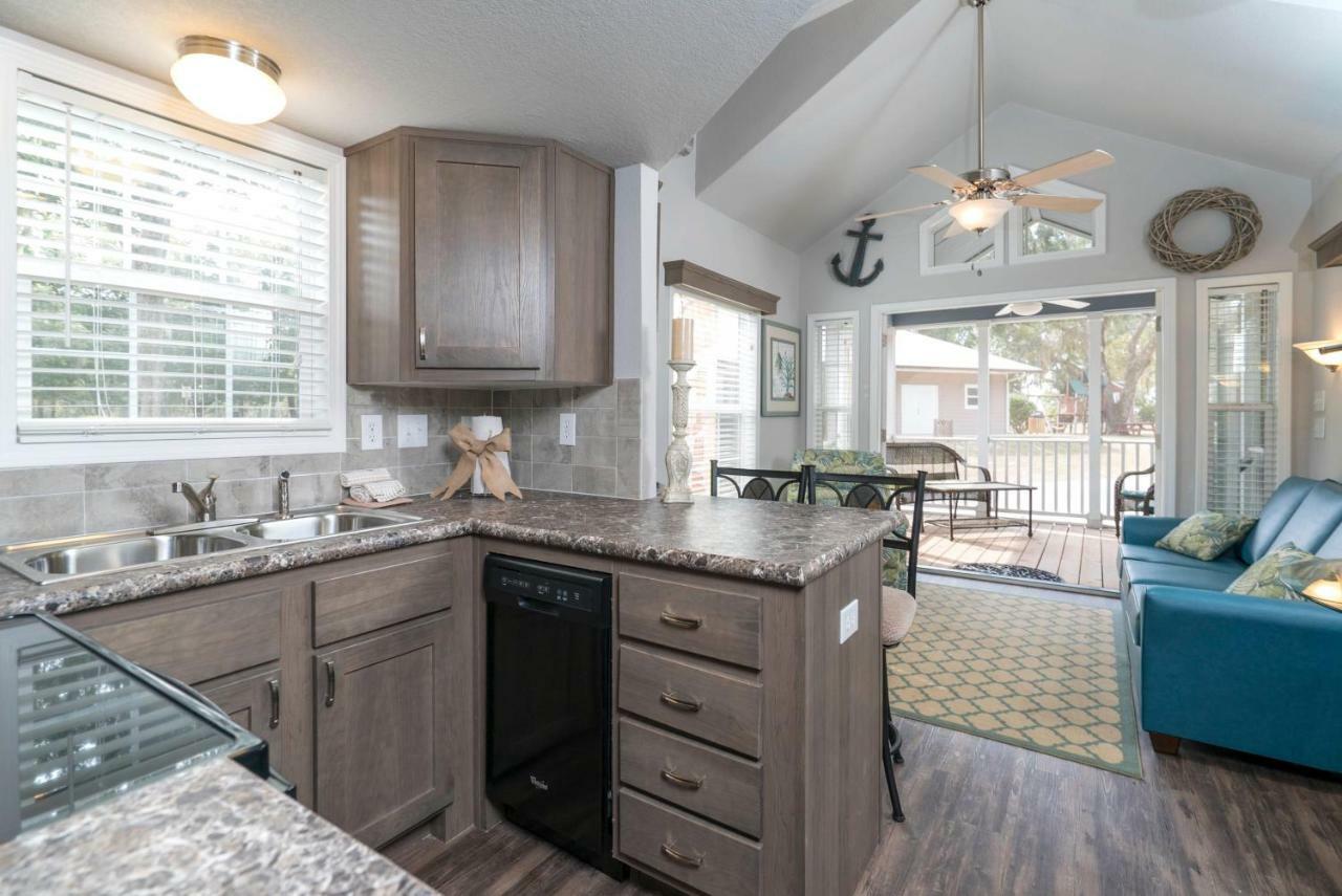 Live Oak Landing 호텔 Freeport 외부 사진